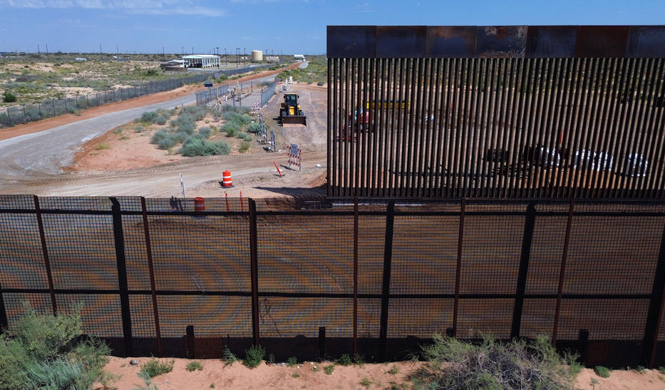 Escribe Leopoldo Castro