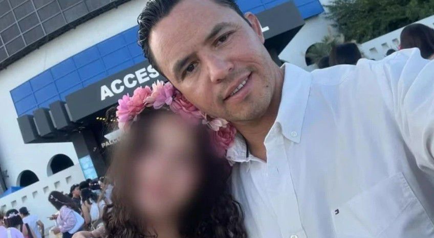 Carlos Arellano con su hija Paloma. Archivo familiar