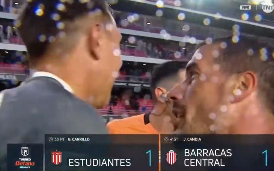 El cruce de Muslera entre el juez y un jugador de Barracas: “¿Yo? Salí campeón de América”