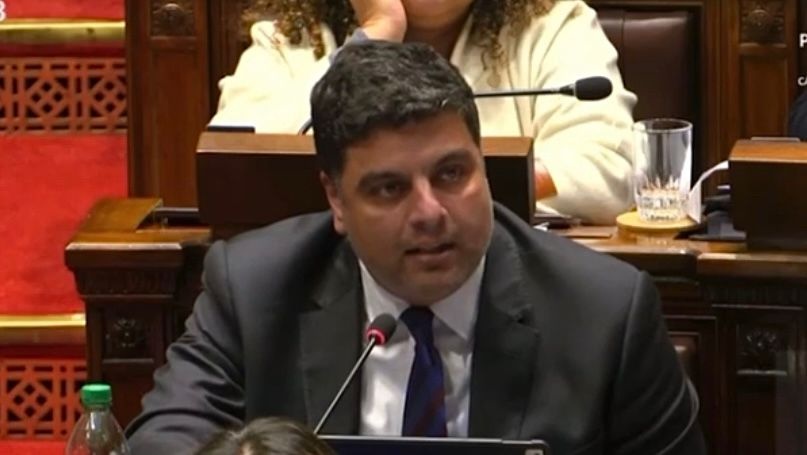 Jisdonian pide informes al INAU por la adjudicación directa del centro Kairós
