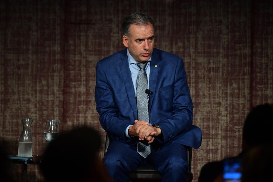 Aumentó la desaprobación de la gestión de Orsi, según encuesta de Equipos: los motivos