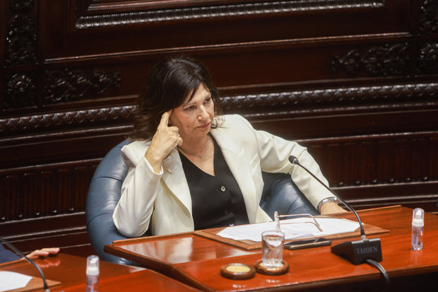 Blanca Rodríguez dijo que no ve indigentes en calle y la cruzaron: “Cambiá de oculista”