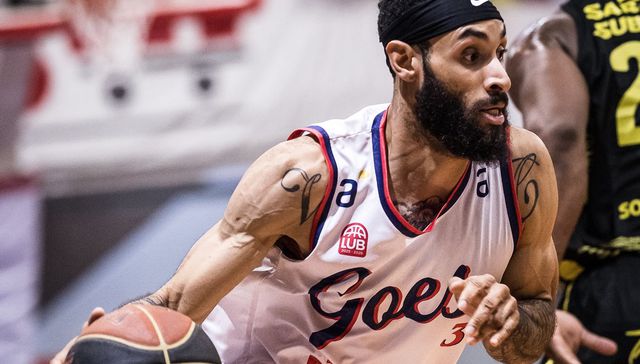 Batacazo en la plaza