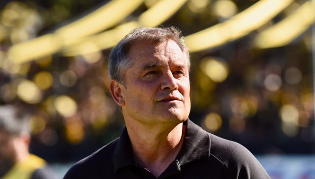 ¿Humo blanco o negro?