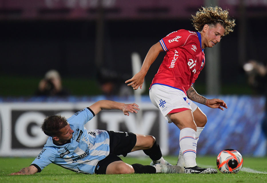 De ¿visitante? o de local