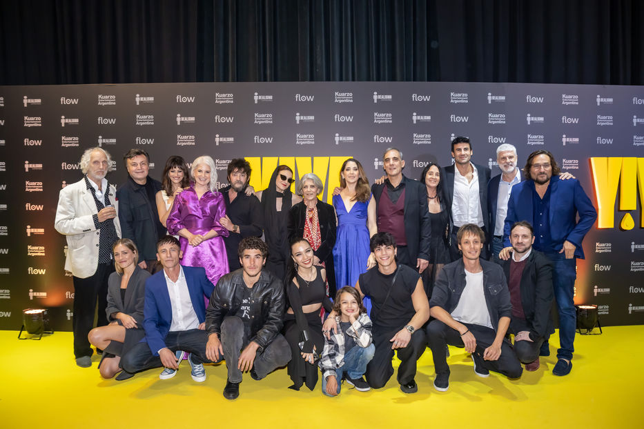 No mirar con té y masitas