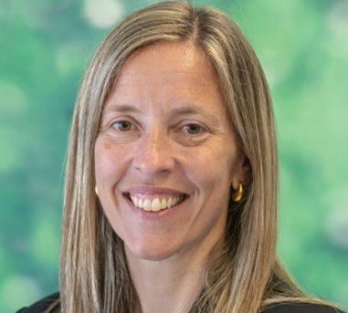 La uruguaya Lucía Vanrell, premiada como Emprendedora Navarra 2025 por AMEDNA