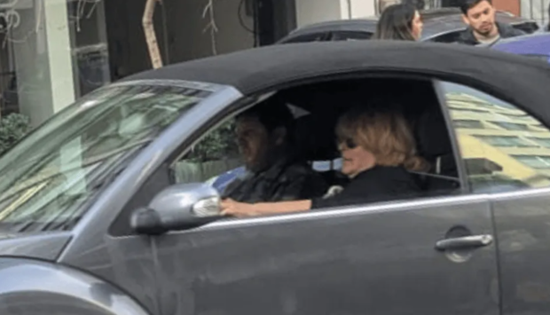 Acusada de estafa millonaria aplazó dos veces una audiencia porque se quebró un pie