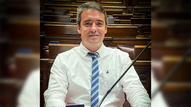 Edil que votó fideicomiso de Albisu renunció al FA y denunció “persecución política”