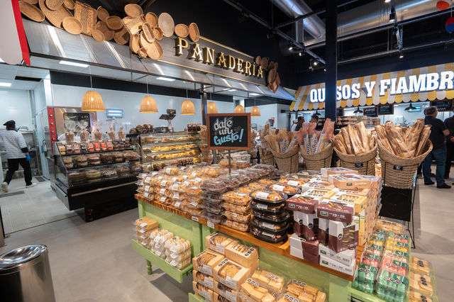 Interior del nuevo Fresh Market Solanas. Foto: Javier Noceti