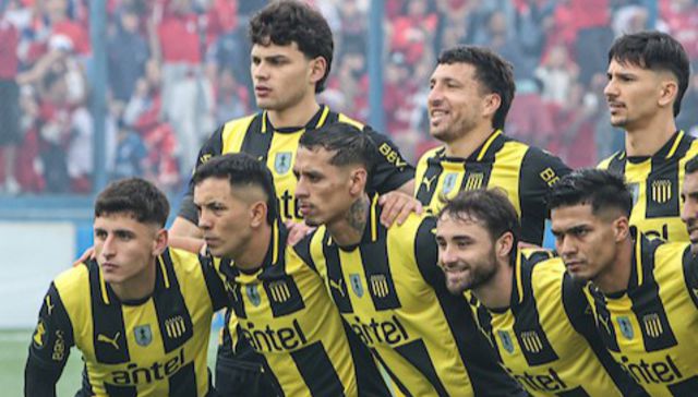 Poner cabeza y aguantar el tirón