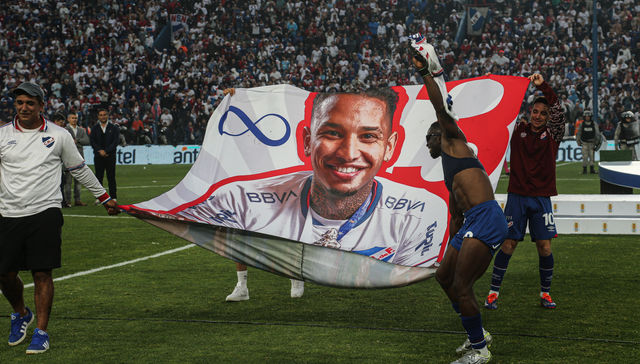 Al corazón tricolor