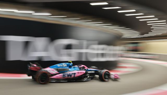 Siempre desde atrás