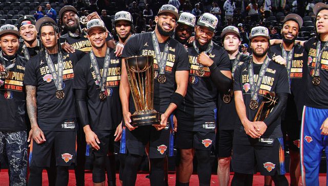 La cash está en la vitrina