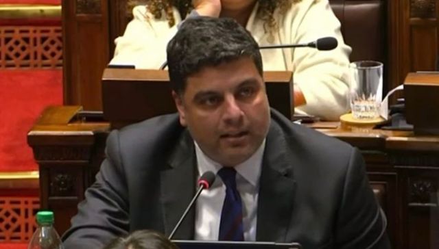 Escribe Pedro Jisdonian