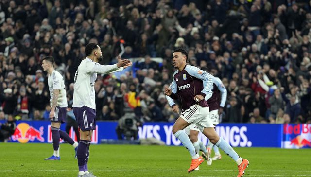 En los pasillos de la Villa