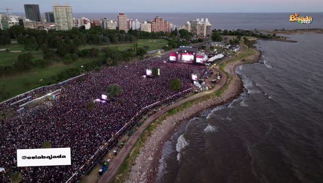 Yendo con la heladerita