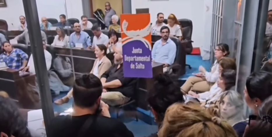 Frente Amplio expulsa a tres ediles por votar a favor del fideicomiso solicitado por la Intendencia de Salto