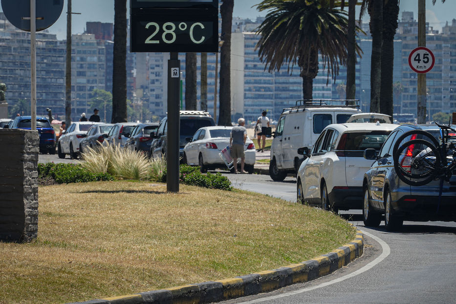Ola de calor golpea a Uruguay y Argentina y se intensificará en los últimos días del año