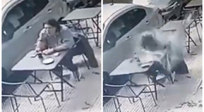 Mal lugar, peor momento