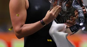 Ni reloj ni muñequera