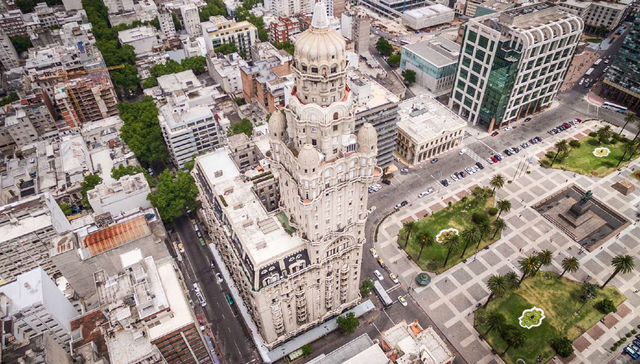 Premio al trabajo sostenido