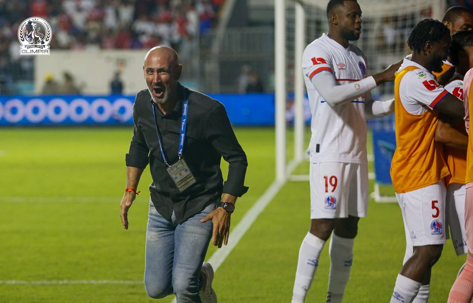Olimpia se corona campeón del fútbol hondureño por segunda vez consecutiva