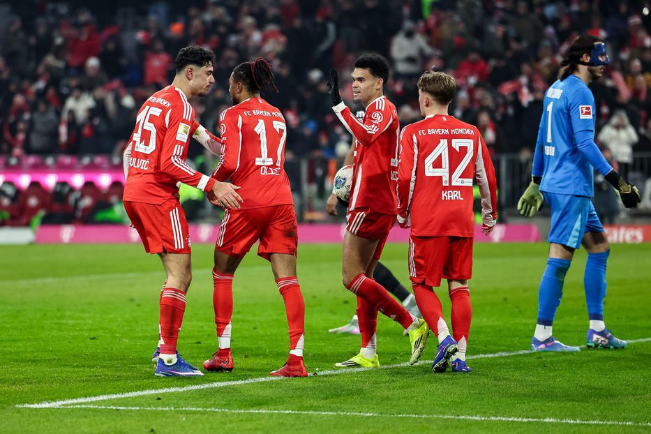 Bayern Munich destroza 8-1 al Wolfsburgo y lidera la Bundesliga de forma invicta