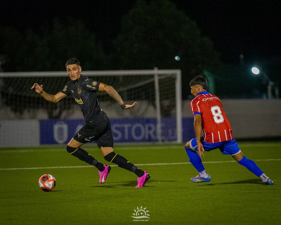 Copa de la Liga AUF: Peñarol y Central Español empataron 0-0 y habrá penales en Minas