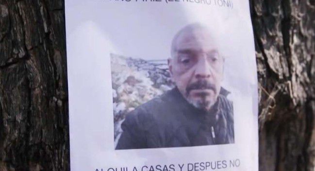 Adentro, más o menos