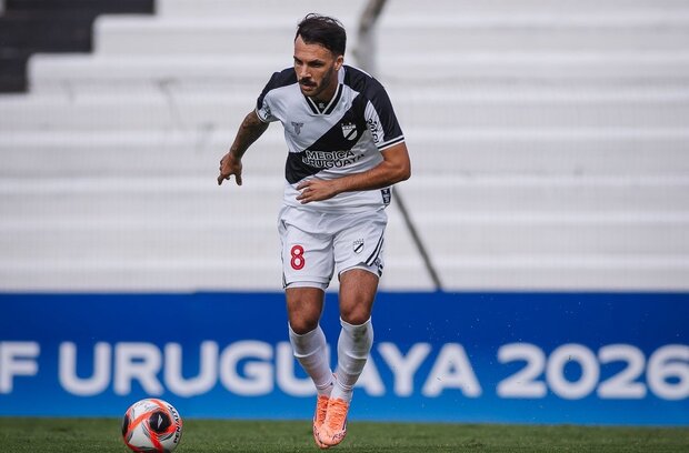 Apertura: Danubio y Deportivo Maldonado están empatando 0-0 en Jardines del Hipódromo