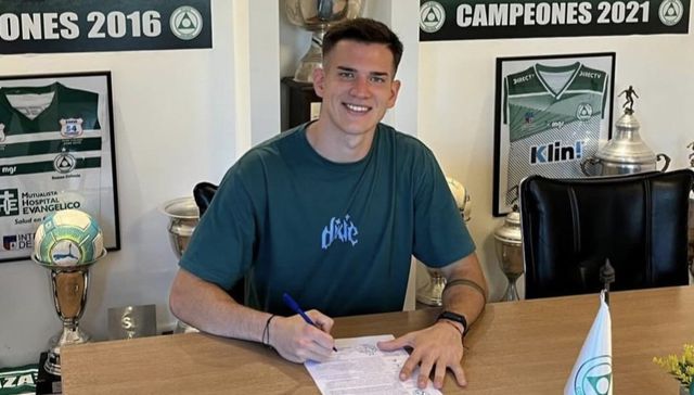 Estrecharon sus manos