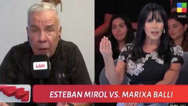 Con los tacones de punta