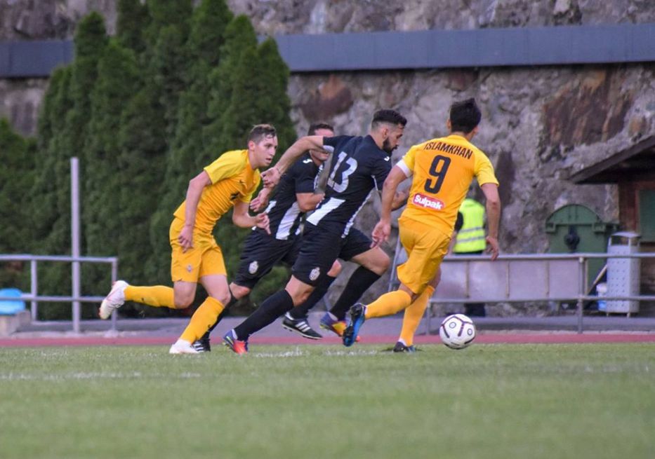 Mateo Rodriguez jugando en el UE Engordany de Andorra ante Kairat Almaty de Kazajistán.&nbsp;Foto: Instagram @urumateo13