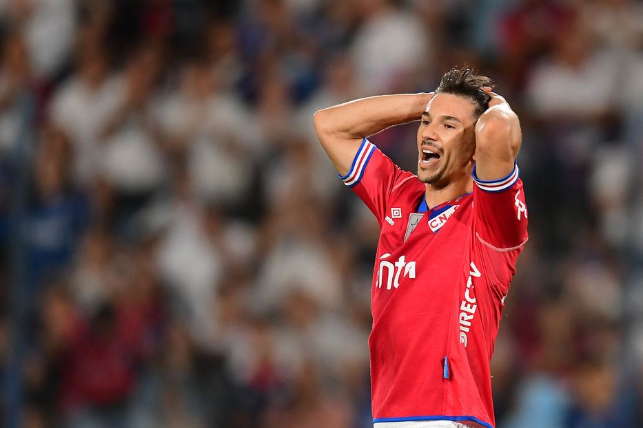 Otra baja en Nacional: Maximiliano Silvera se desgarró y se perderá varios partidos