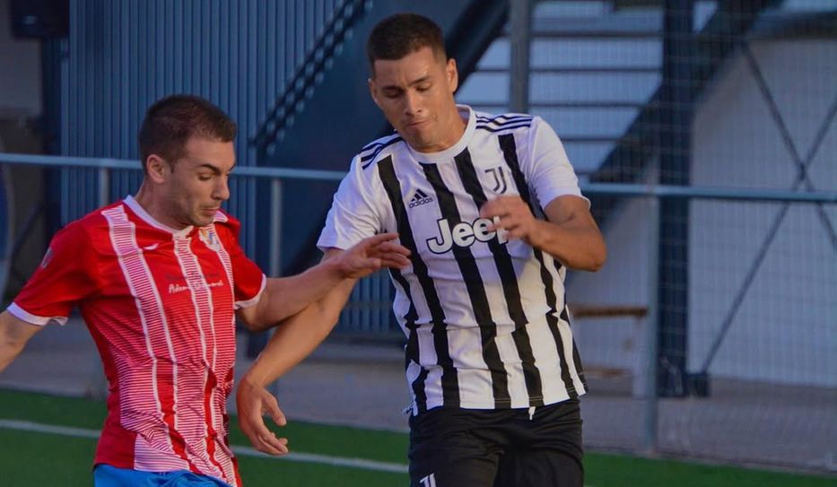 Luciano Uran jugando en Juventus Lloret de España. Foto: Instagram @luciano_uran