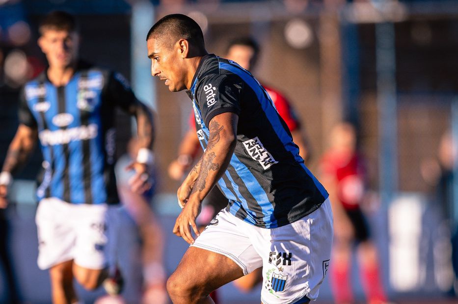 Apertura: Liverpool y Central Español están empatando 2-2 en el Parque Viera