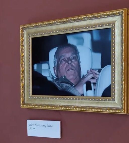 Invita a reflexionar