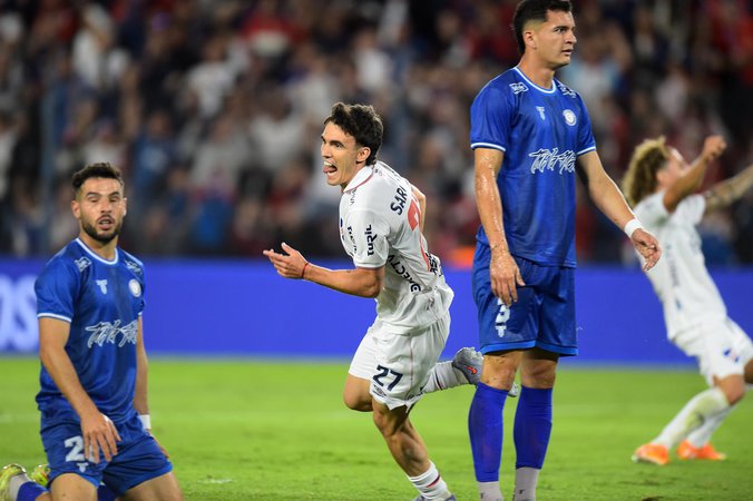 Tras la victoria de Nacional ante Cerro Largo, así quedaron las tablas del Torneo Apertura y del Descenso