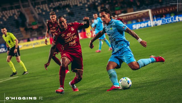 De visitante y de local