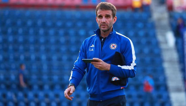 Un pasaje hasta ahí