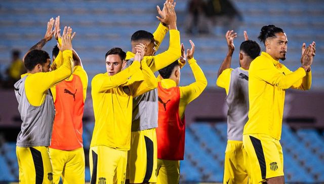 Los muchachos se entretienen