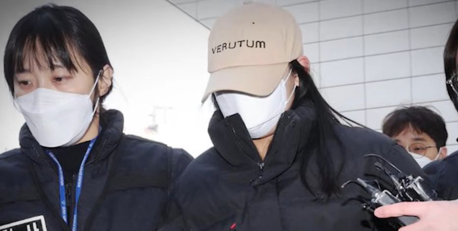 Todo ángel es terrible