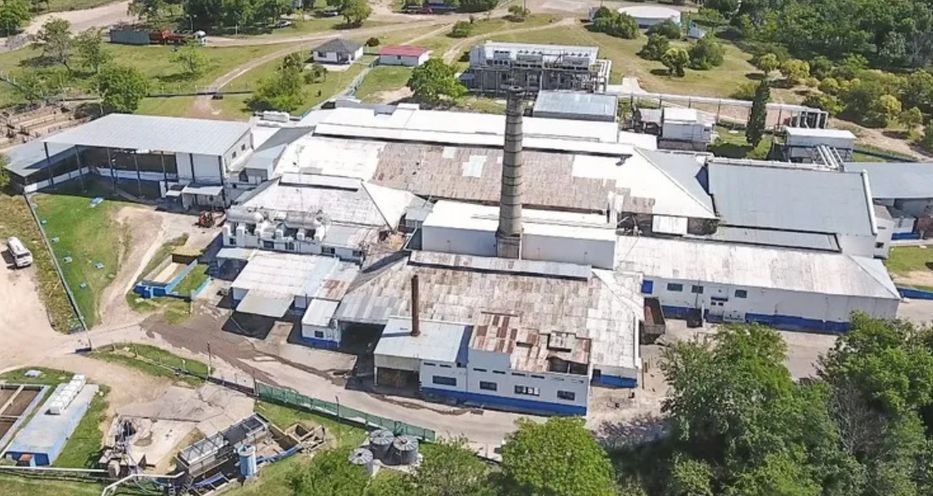 Frigorífico de Paysandú suspende faena y manda a 220 trabajadores a seguro  de paro