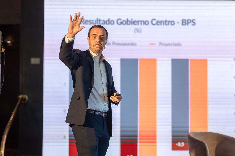 CED: proyecciones de MEF en Presupuesto “quedaron muy obsoletas más rápido de lo esperado”