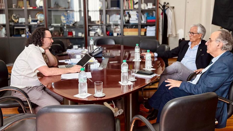 MTSS invitó a la Udelar a dialogar sobre la reducción de la jornada laboral