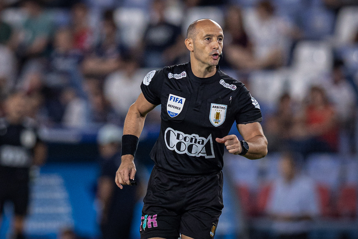 Intermedio: Javier Burgos estará en Danubio-Nacional y Ostojich pitará Racing-Peñarol