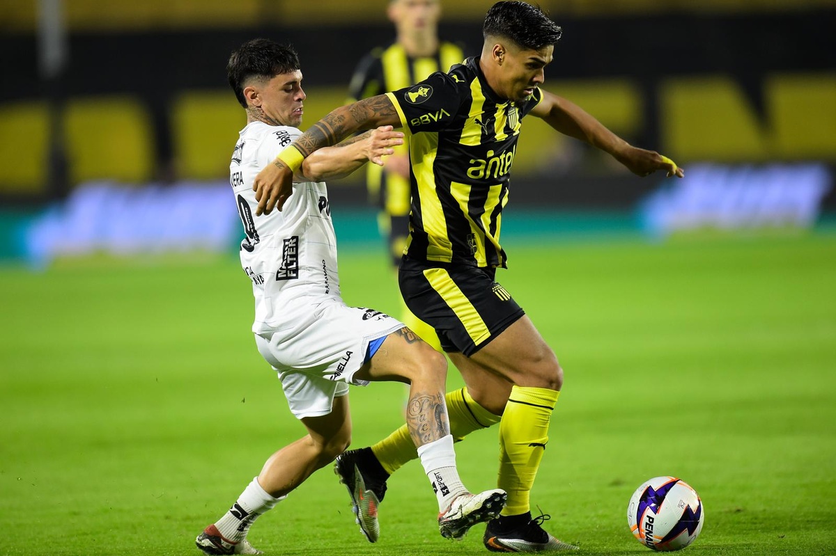 Clausura: Peñarol visita a Liverpool a las 18:30 en el Viera. Alineaciones y cómo verlo