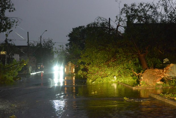 Advierten por “gran peligro” y viento de 100 km/h para dos departamentos de Uruguay