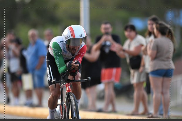 Ciclismo: Lucas Gaday sobrevivió la contrarreloj y sostuvo la malla oro de la Vuelta